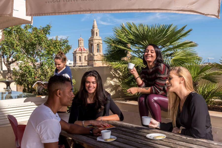 Študenti AM Language Malta
